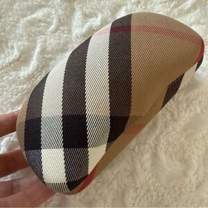 Burberry Sunglasses Hard Case Nova Check